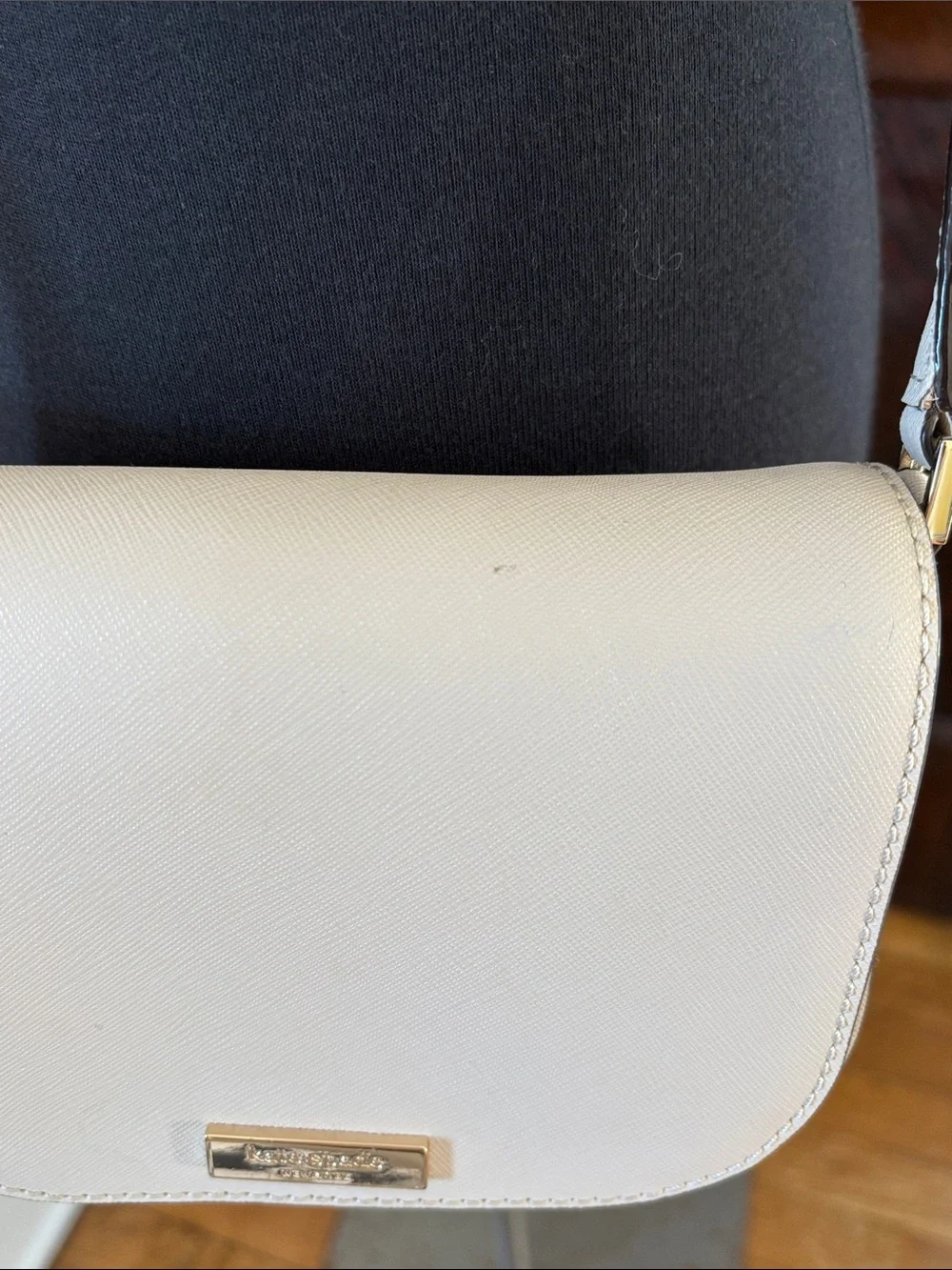kate spade cream crossbody bag with gold hardware laurel 7x5 excellent condition